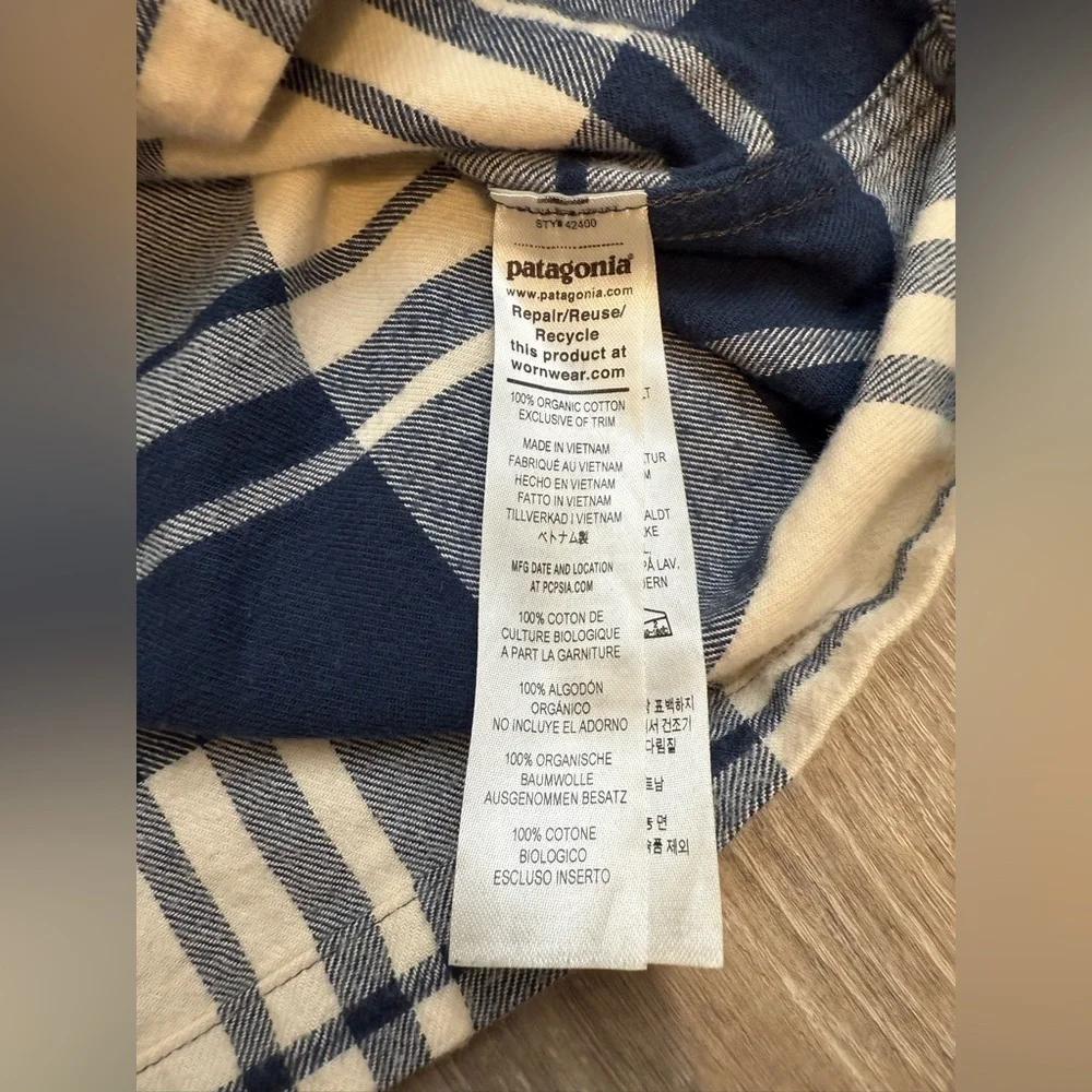 Patagonia Midweight Fjord Flannel Shirt - Smolder Blue Small - Picture 6 of 9